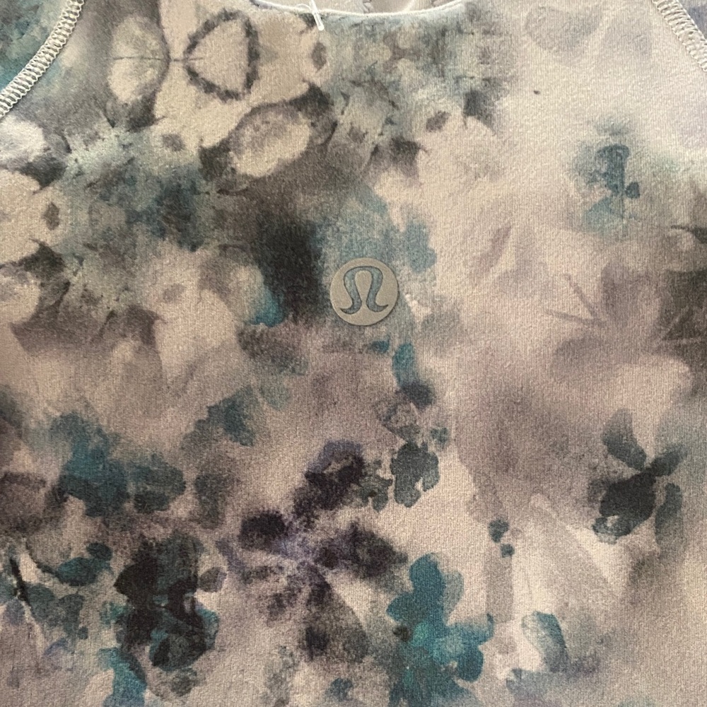 Lululemon Align Tank
Kaleidofloral Multi - Picture 8 of 8